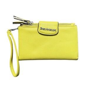 Enzo Angiolini Lime Green Leather Wristlet Wallet
